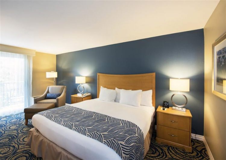 DoubleTree by Hilton Hotel Tampa Airport-Westshore , FL 33607 near Tampa International Airport View Point 34