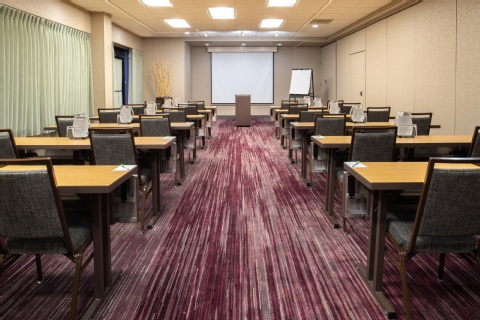 Courtyard by Marriott Portland Airport , OR 97220 near Portland International Airport View Point 9