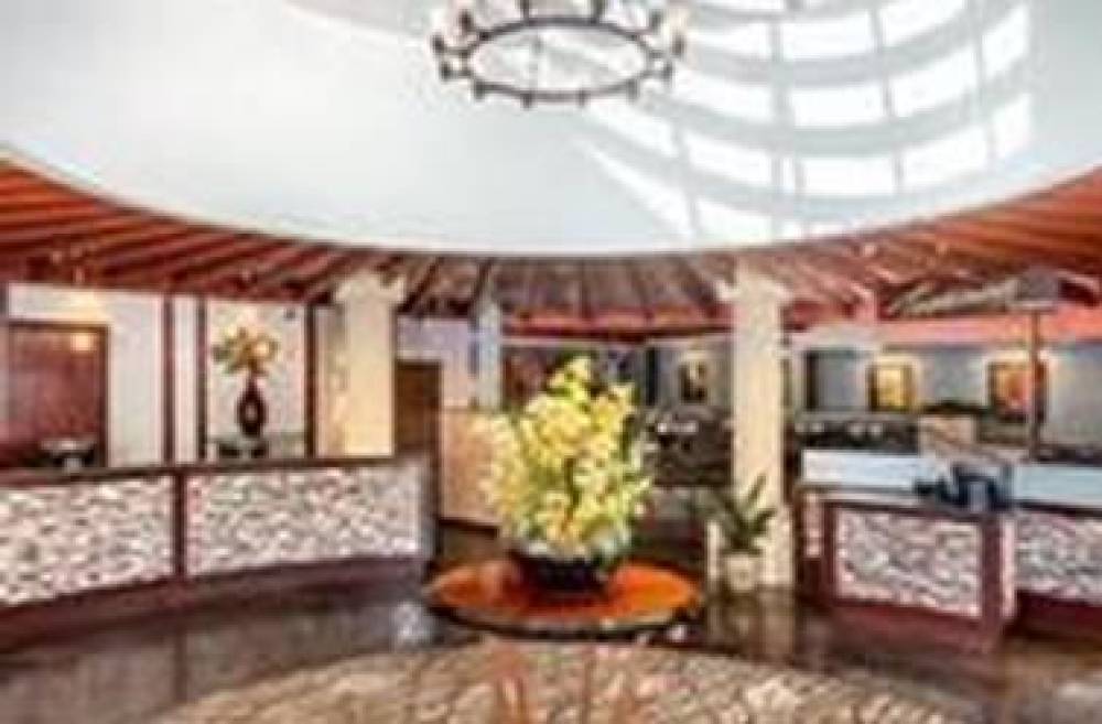 Handlery Hotel 4